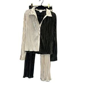 Le Lis – Cream and Olive Pants Set – M